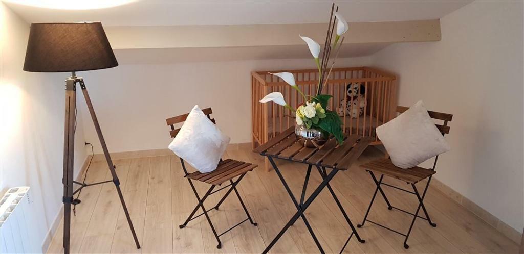 Villa T3 A 10' De Cassis - Piscine Privee Et Cuisine D'Ete Exterieure Carnoux-en-Provence Екстериор снимка